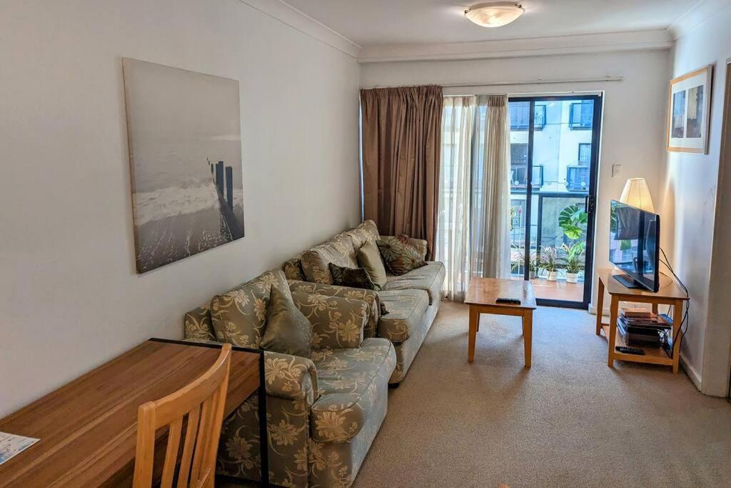 City & Lakeside With Free Parking, Pool And 10 Mins Walk Into The City Perth Eksteriør billede